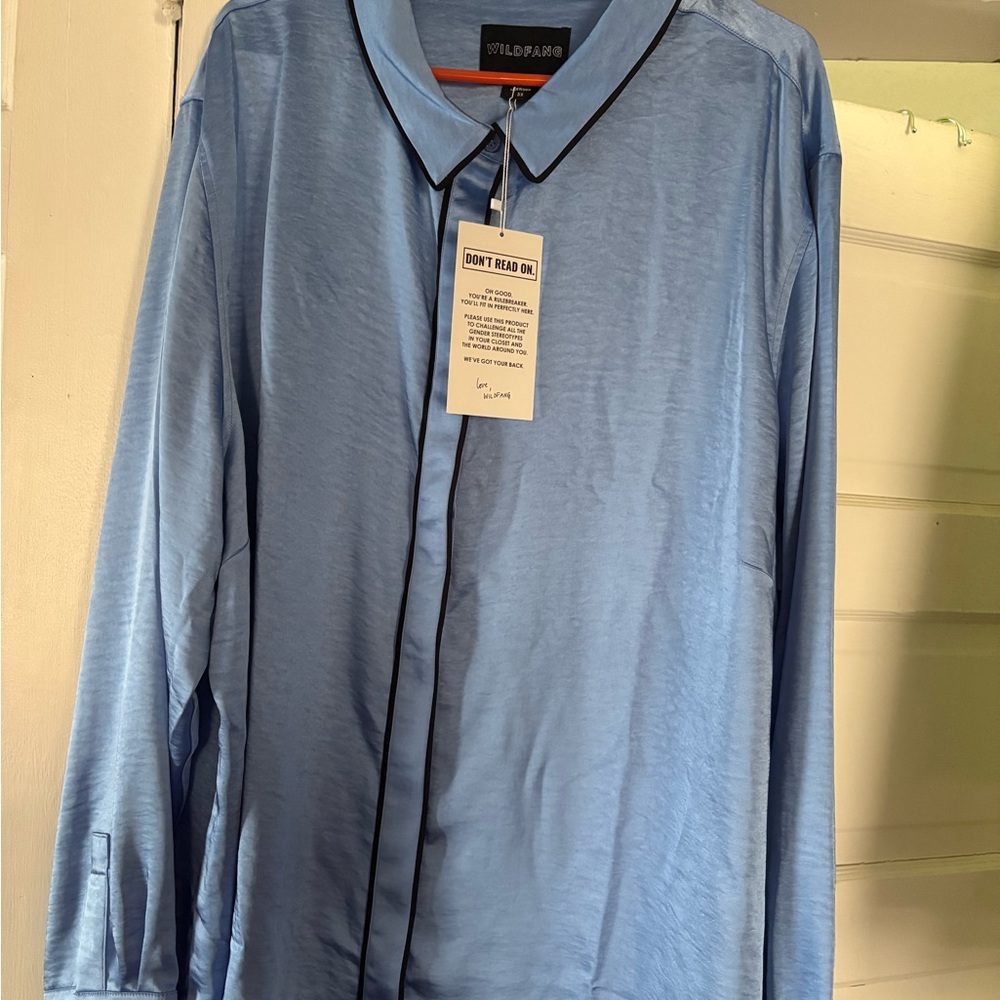WILDFANG silky satin shirt, plus size 3x, French blue w/black piping, NWT
